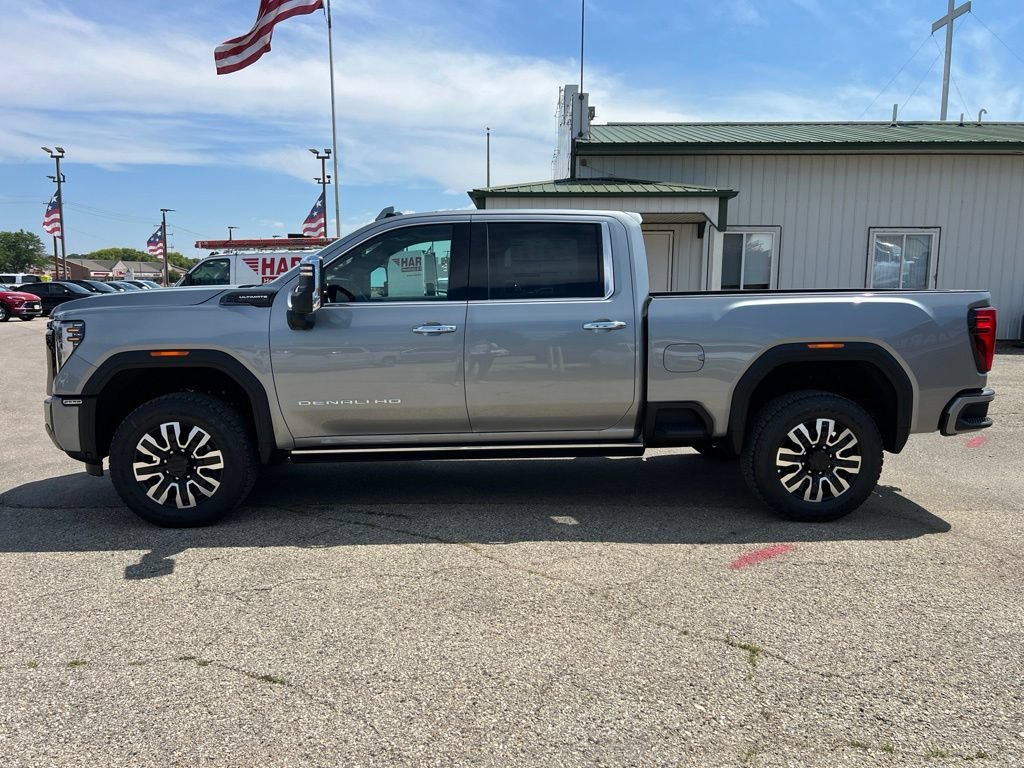 New 2026 GMC Sierra 2500 Denali Ultimate w/ LPO, Black Badging Package AWD/4WD image 4