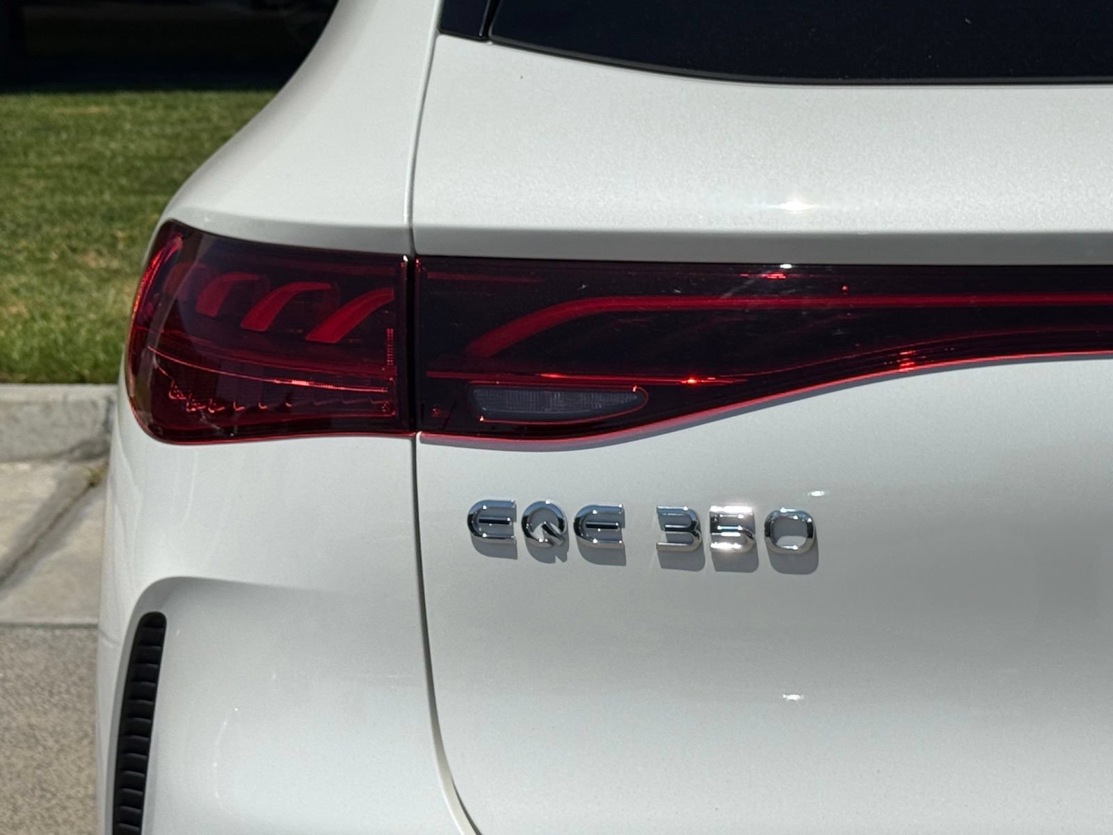 Used 2023 Mercedes-Benz EQE 350+ 4MATIC SUV image 11