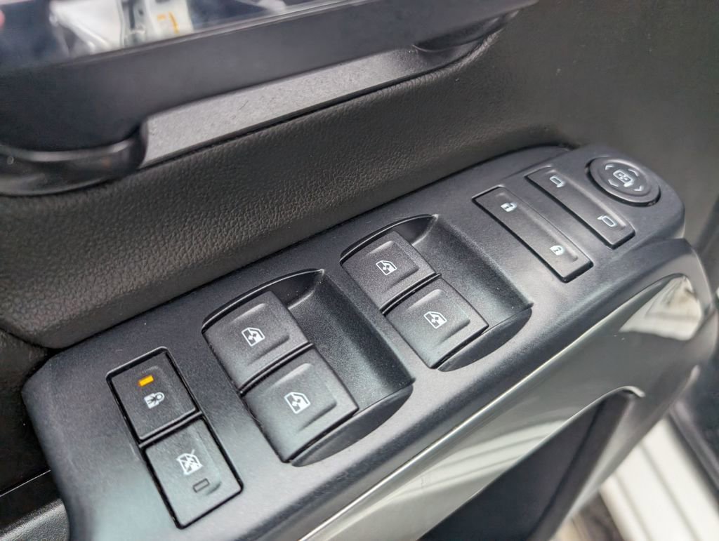 Used 2019 Chevrolet Silverado 1500 LT image 16