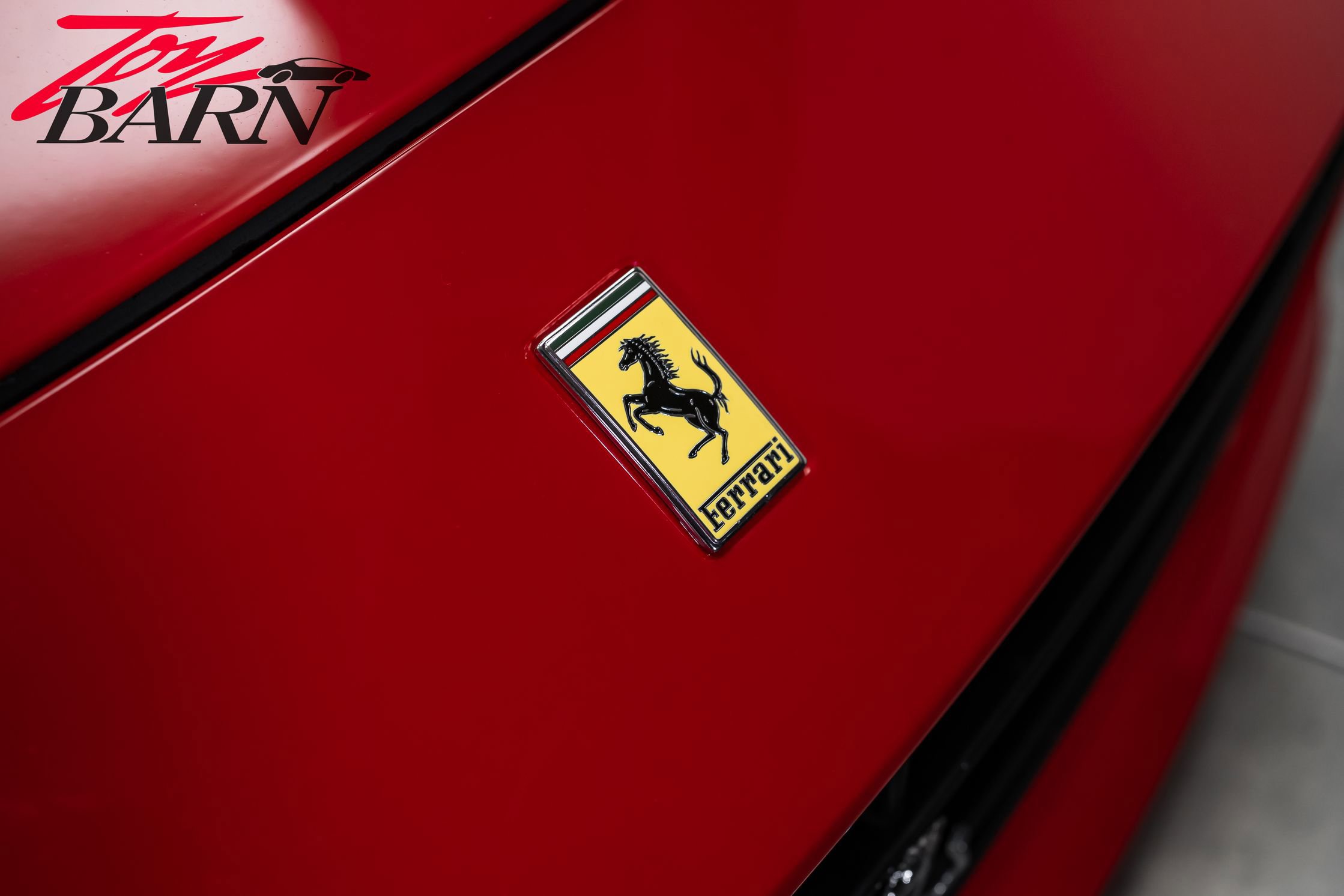 Used 2016 Ferrari California T RWD image 17