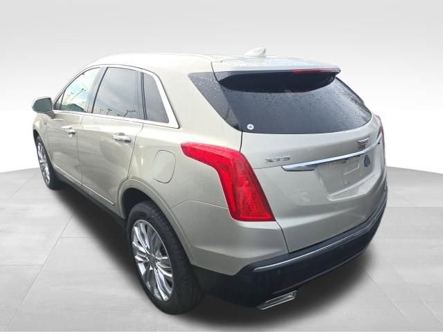 Used 2017 Cadillac XT5 Premium Luxury image 3