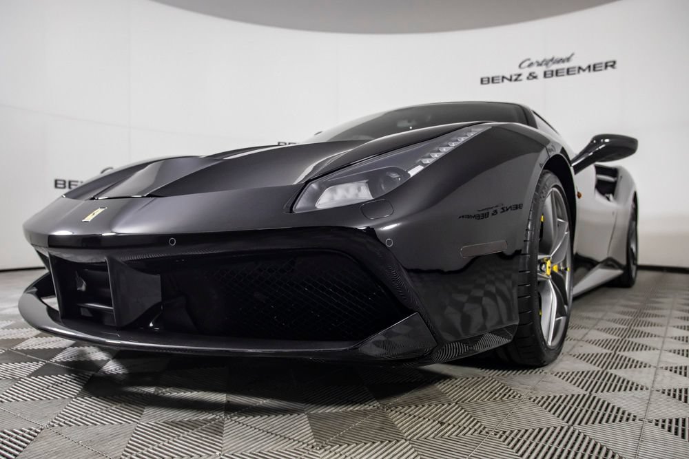 Used 2017 Ferrari 488 GTB RWD image 67