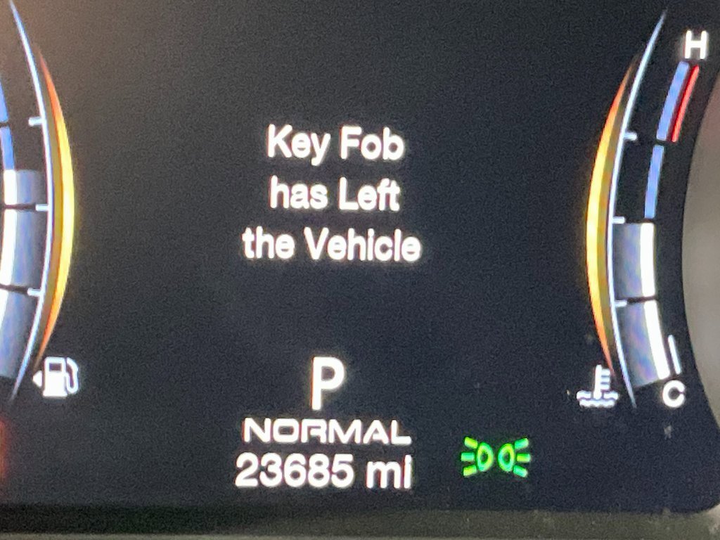 Used 2023 Maserati Levante GT image 17