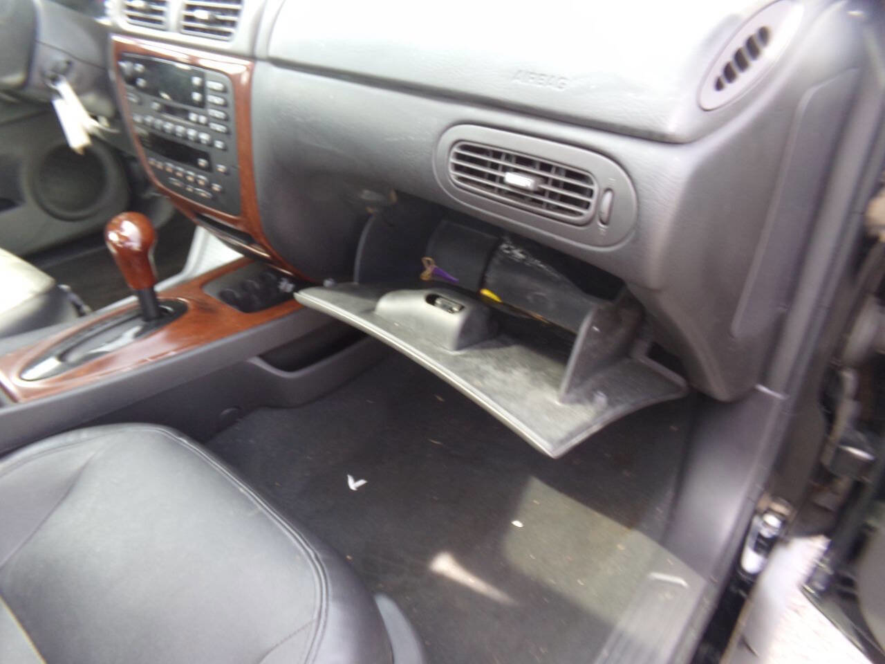 Used 2004 Ford Taurus SEL image 51