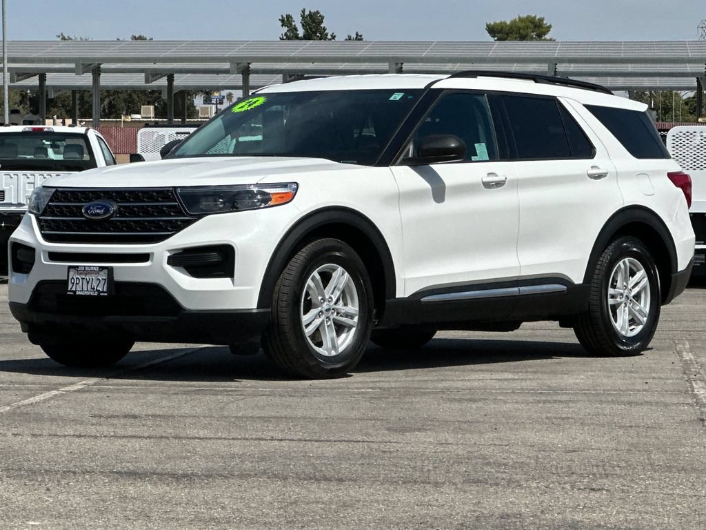 Certified 2024 Ford Explorer XLT RWD image 7