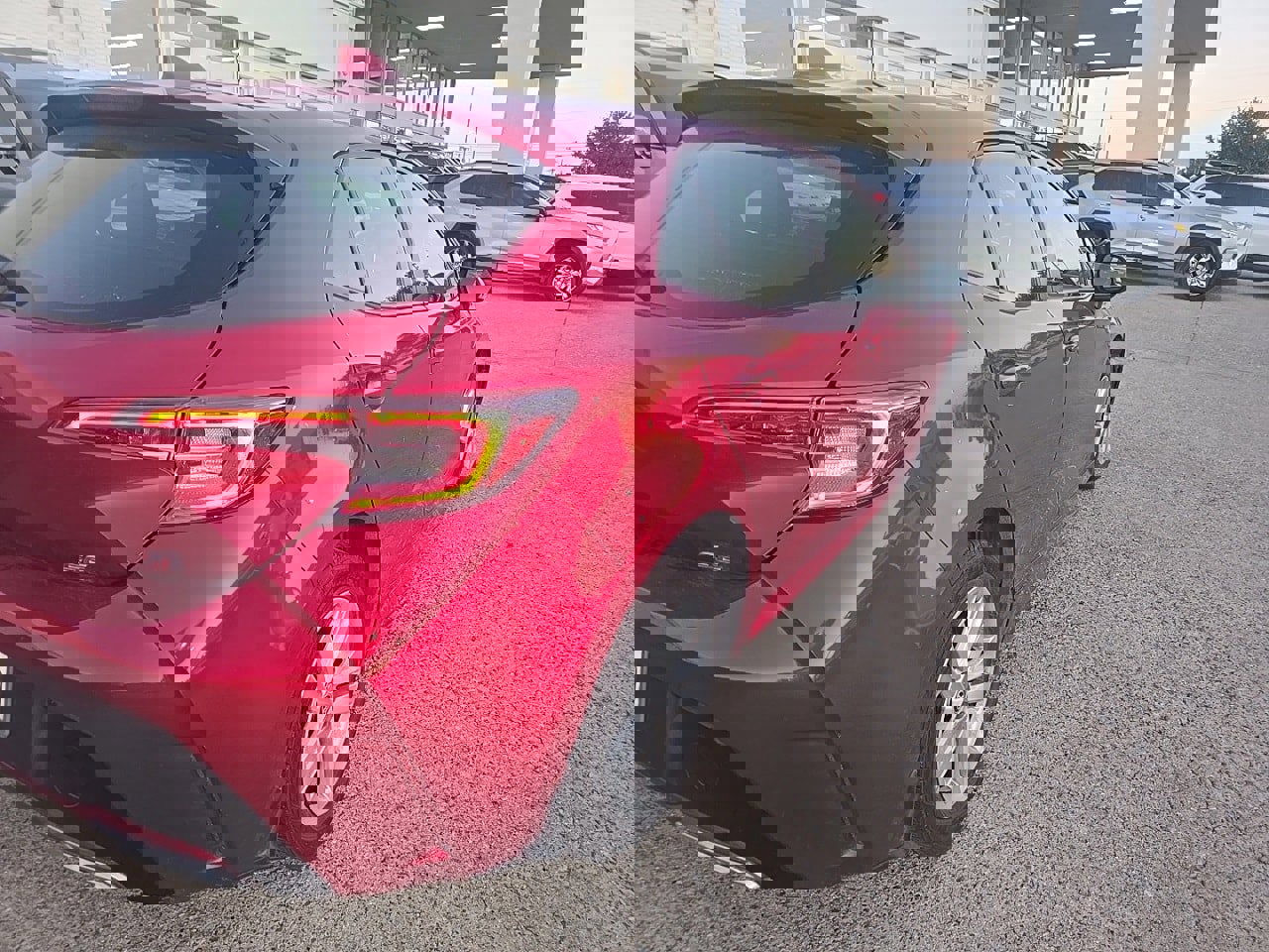 Used 2022 Toyota Corolla Hatchback image 4