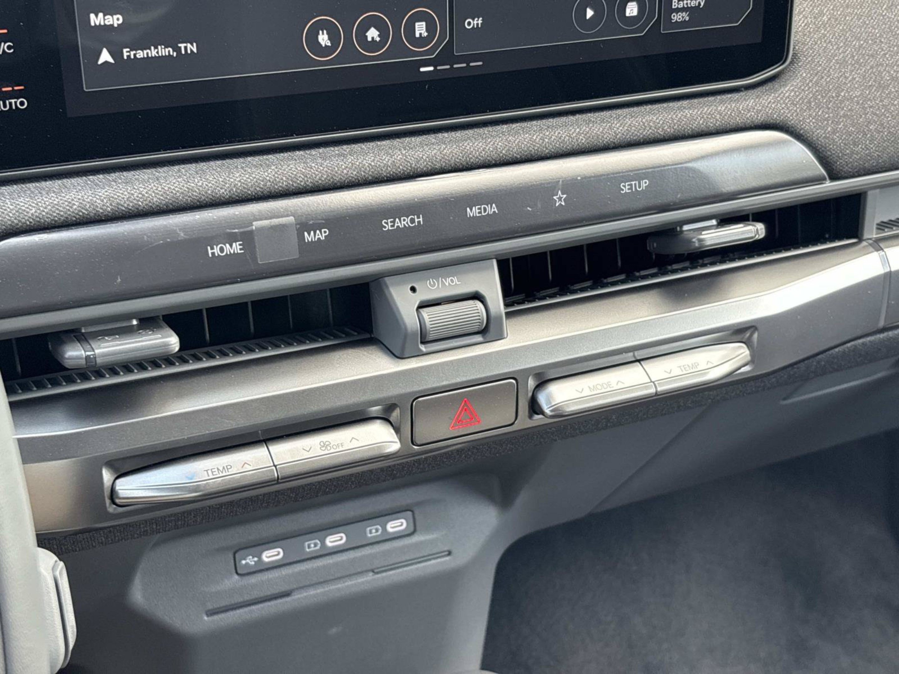 New 2027 Kia EV3 Wind FWD image 31