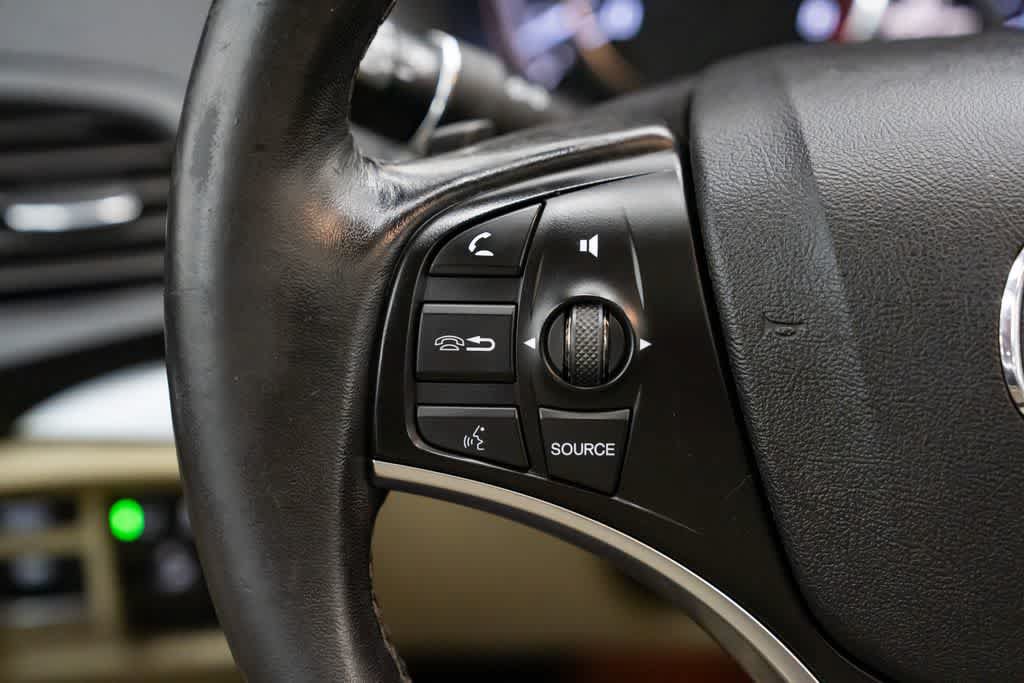 Used 2018 Acura MDX SH-AWD image 16