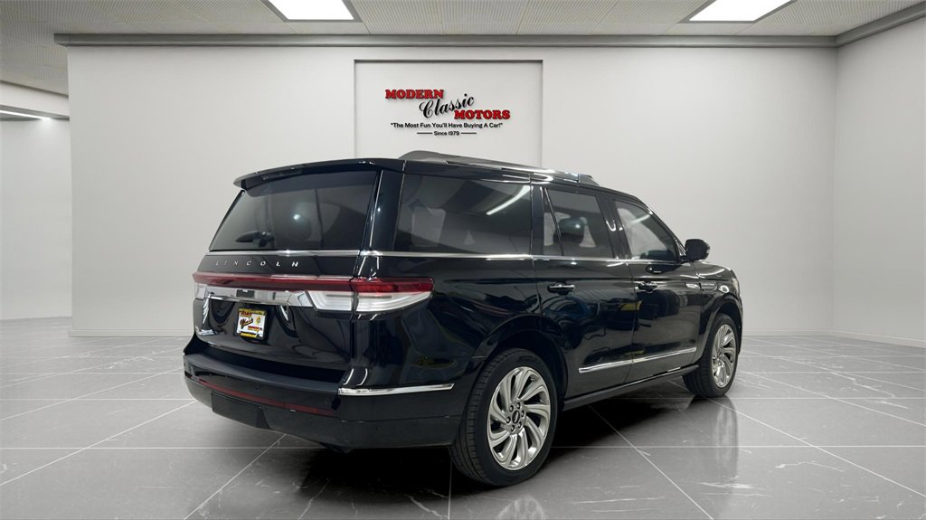 Used 2024 Lincoln Navigator Premiere image 7