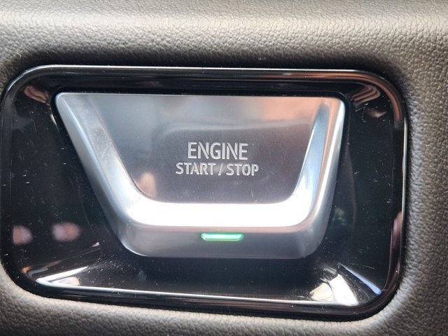 Used 2026 GMC Yukon XL AT4 w/ AT4 Premium Package AWD/4WD image 19
