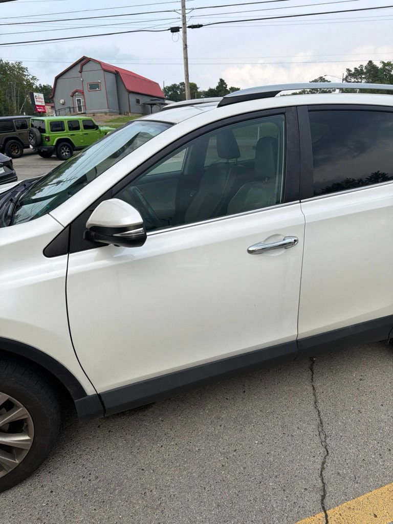 Used 2017 Toyota RAV4 Limited w/ Advanced Technology Package AWD/4WD image 5