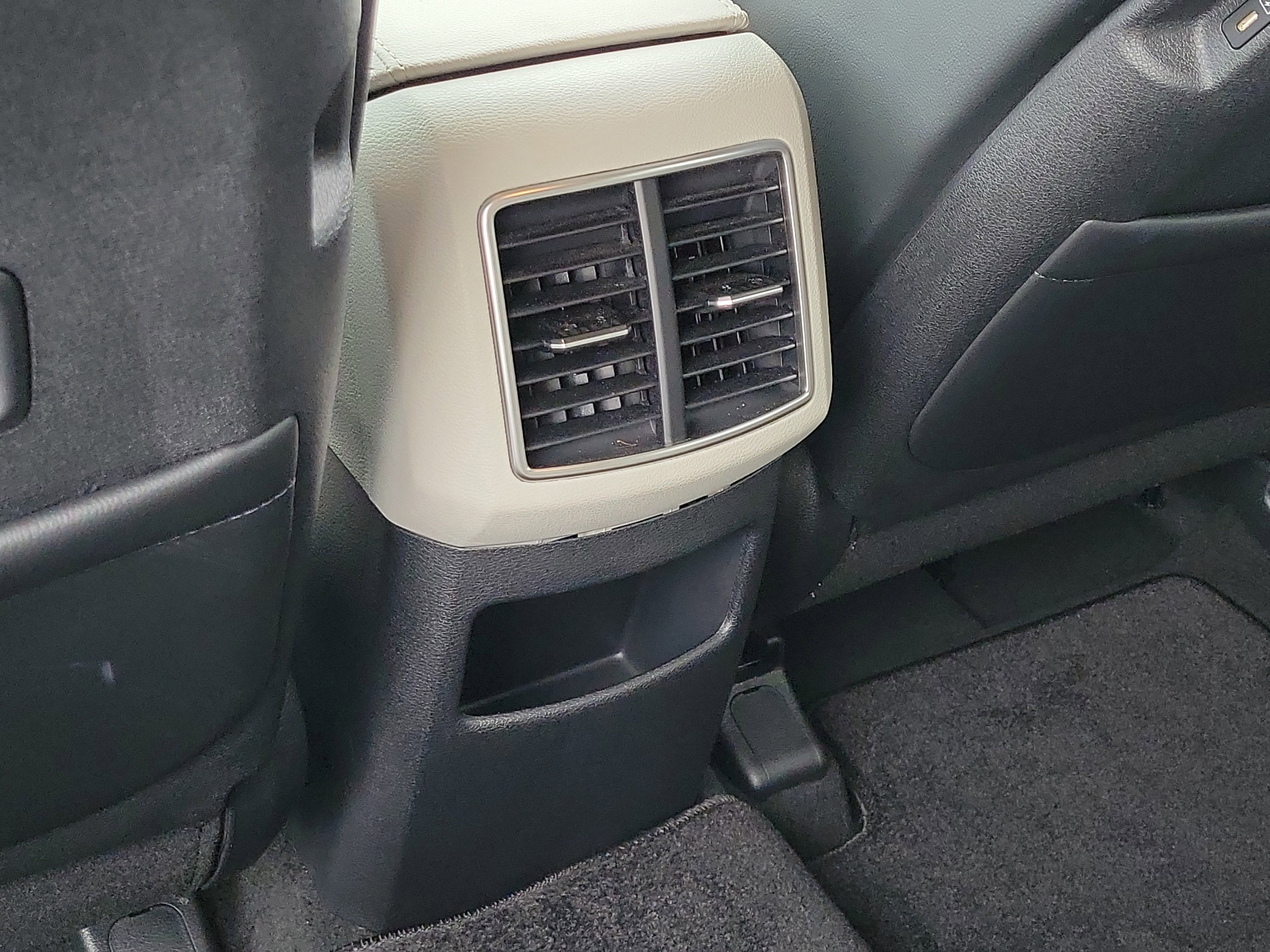 Used 2023 Kia Sportage EX image 15