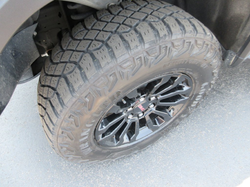 Certified 2023 GMC Sierra 1500 AT4X AWD/4WD image 15