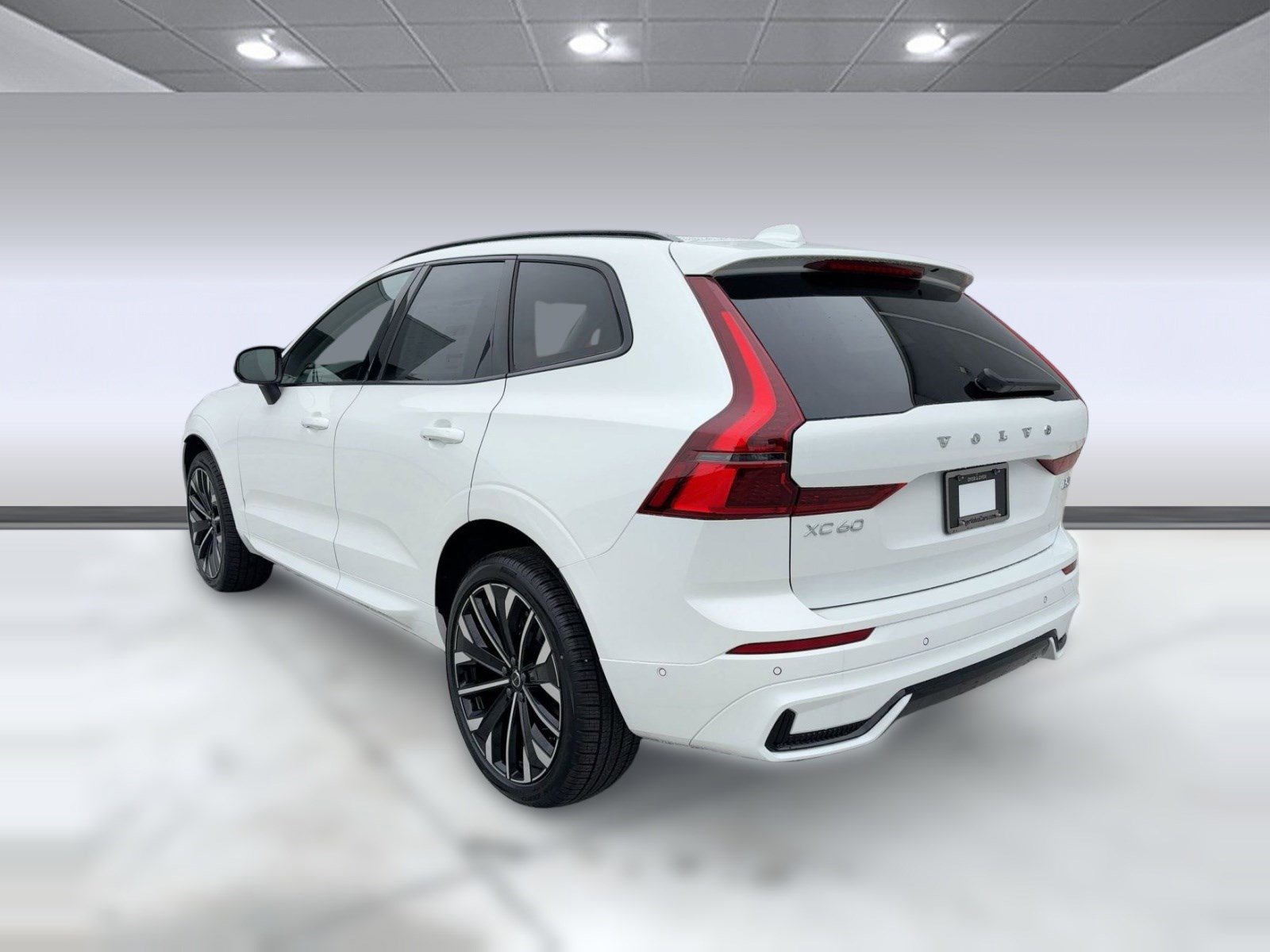 New 2026 Volvo XC60 B5 Ultra w/ Climate Package AWD/4WD image 3