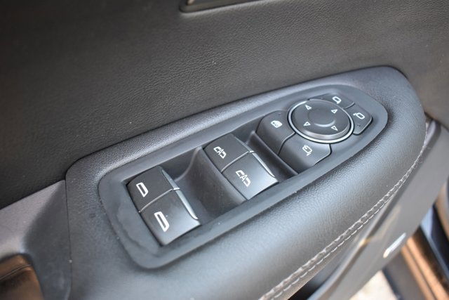 Used 2025 Cadillac XT5 Premium Luxury image 13