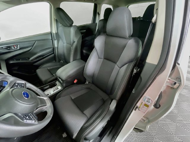 Used 2025 Subaru Ascent Premium AWD/4WD image 21