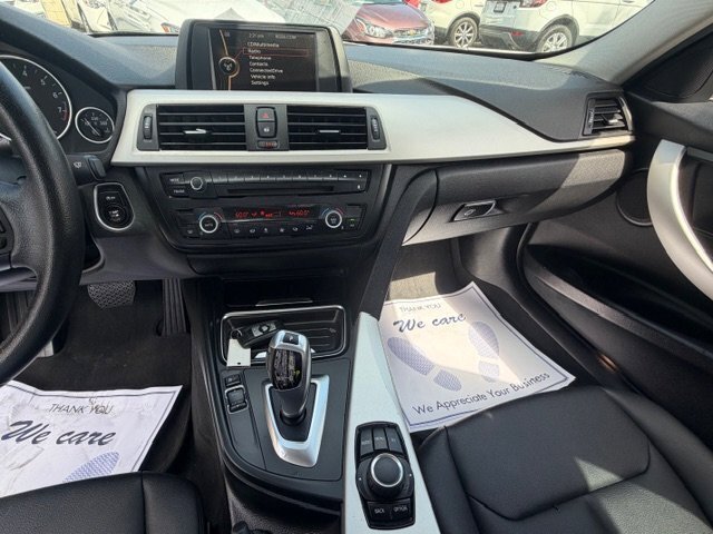 Used 2014 BMW 320i Sedan RWD image 15