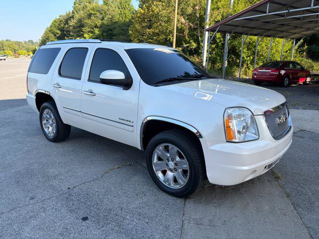 Used 2013 GMC Yukon Denali AWD/4WD image 1