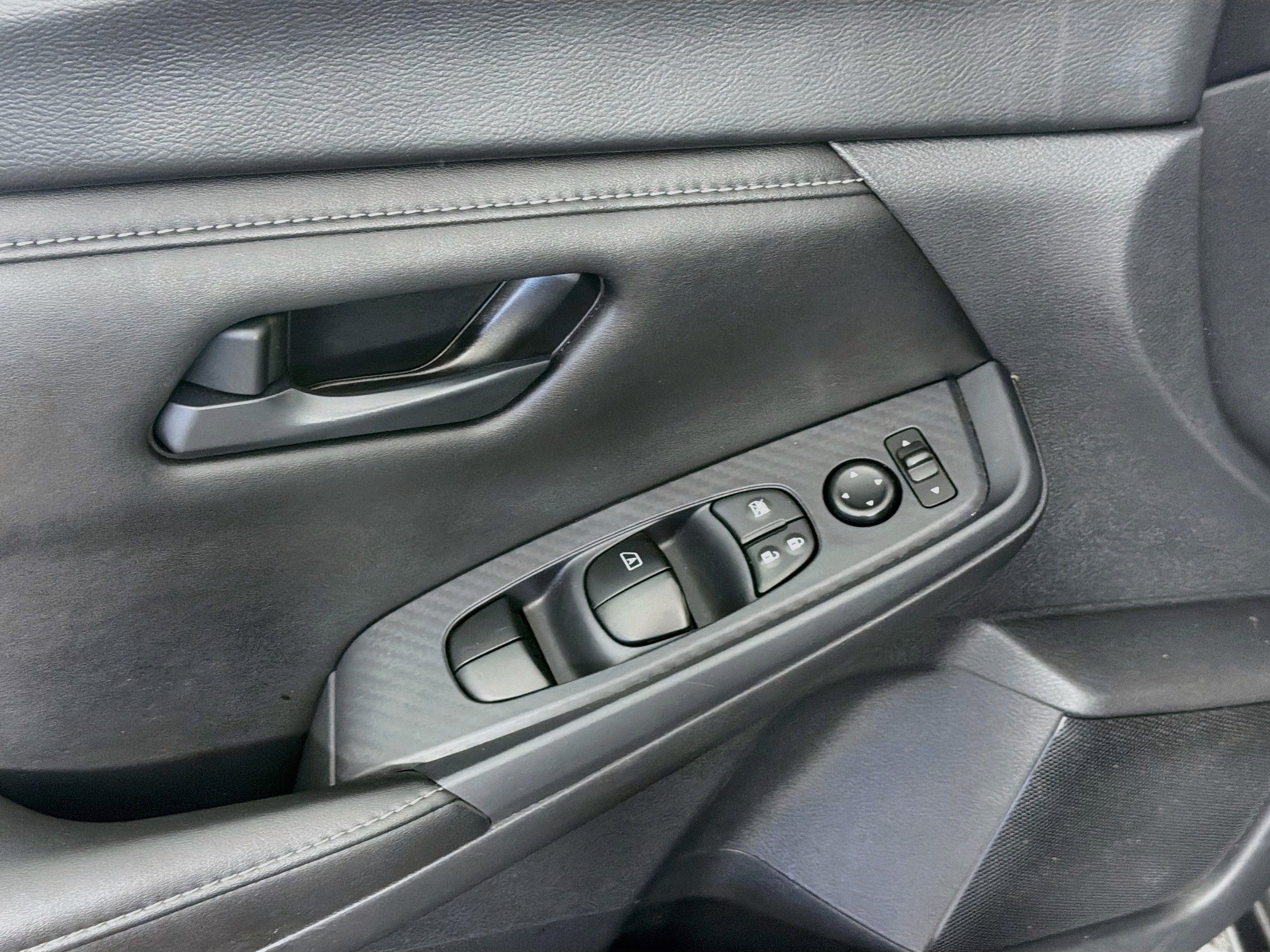Used 2024 Nissan Sentra S FWD image 15