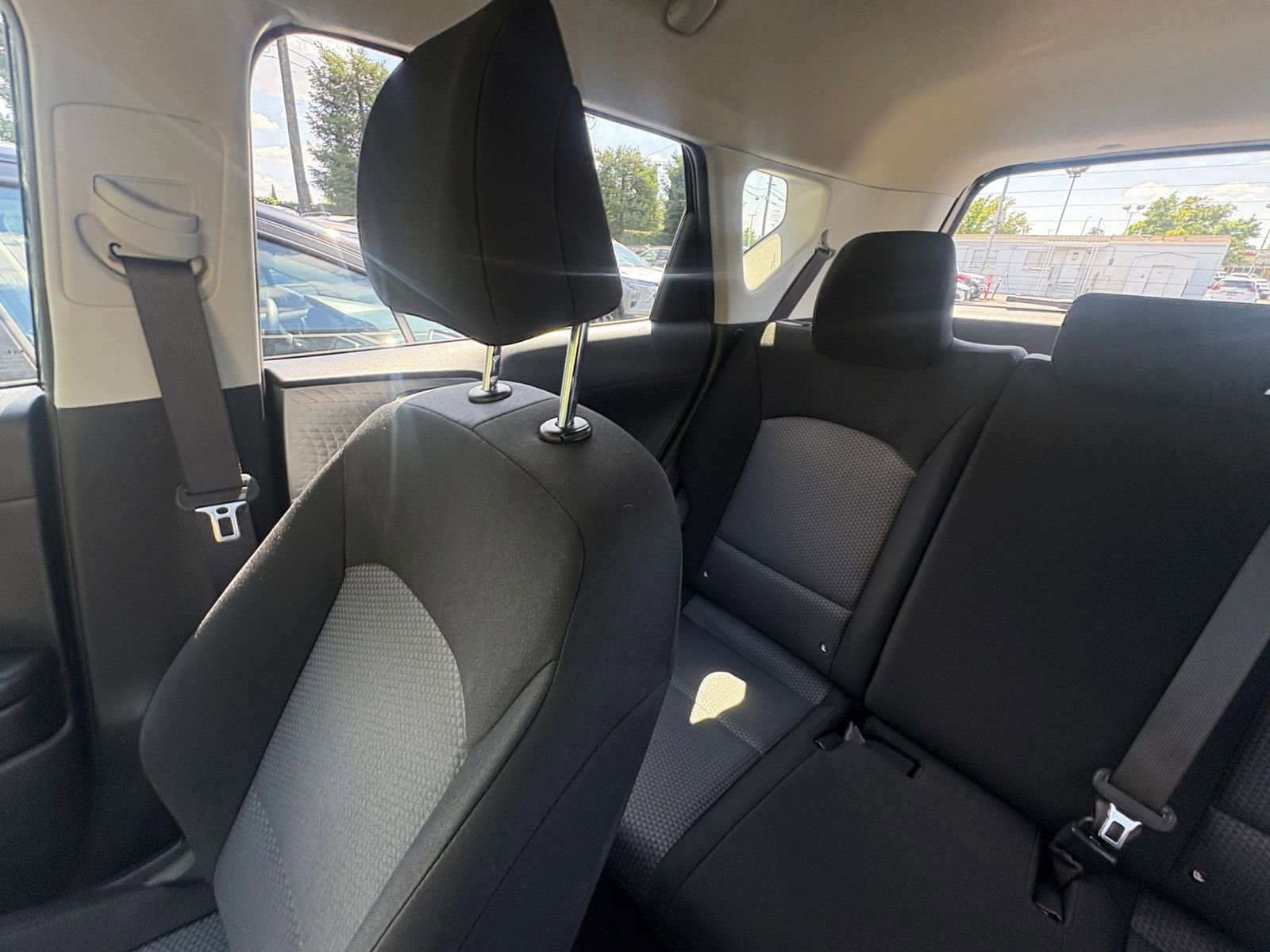 Used 2025 Kia Soul LX w/ LX Technology Package FWD image 37