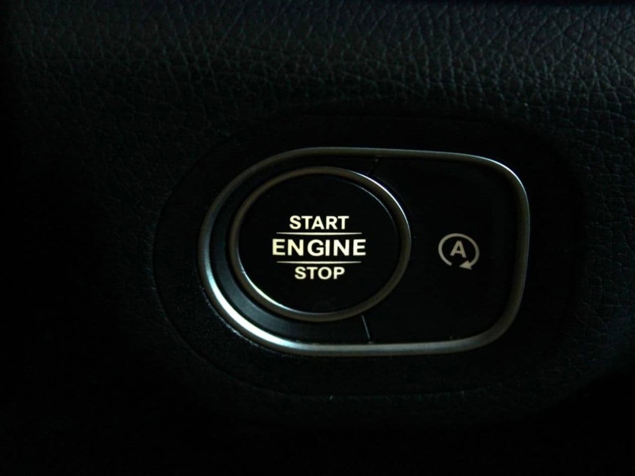Used 2024 Mercedes-Benz GLS 450 4MATIC image 30