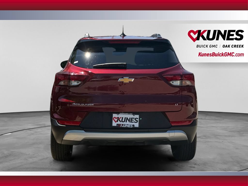 Used 2025 Chevrolet TrailBlazer LT FWD image 9