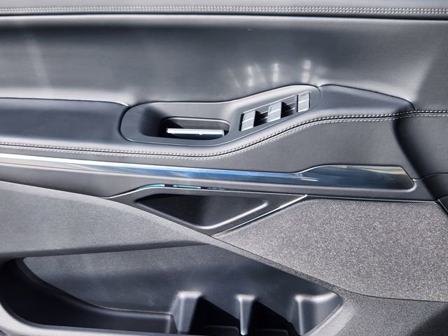 New 2026 Lincoln Navigator L Reserve w/ Jet Appearance Package image 9