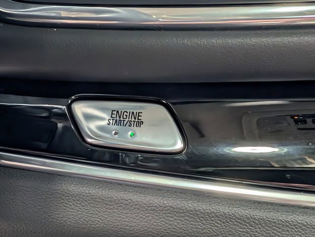 Used 2024 Buick Enclave Avenir w/ Avenir Technology Package image 25