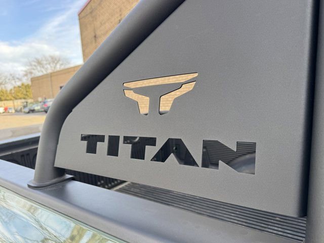 Used 2024 Nissan Titan SV w/ SV Bronze Edition Package image 16