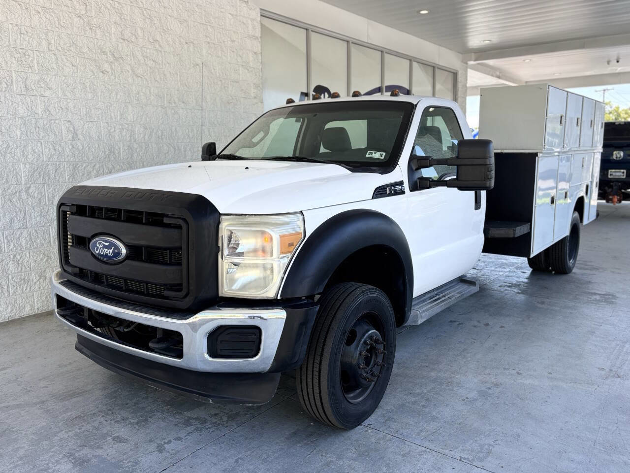 Used 2011 Ford F550 4X2 2dr Regular Cab 140.8 200. w/ Payload Upgrade Pkg image 22
