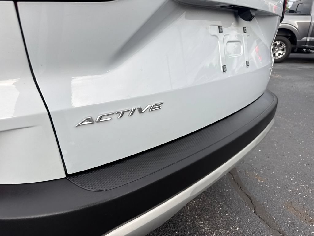 Used 2025 Ford Escape Active AWD/4WD image 12