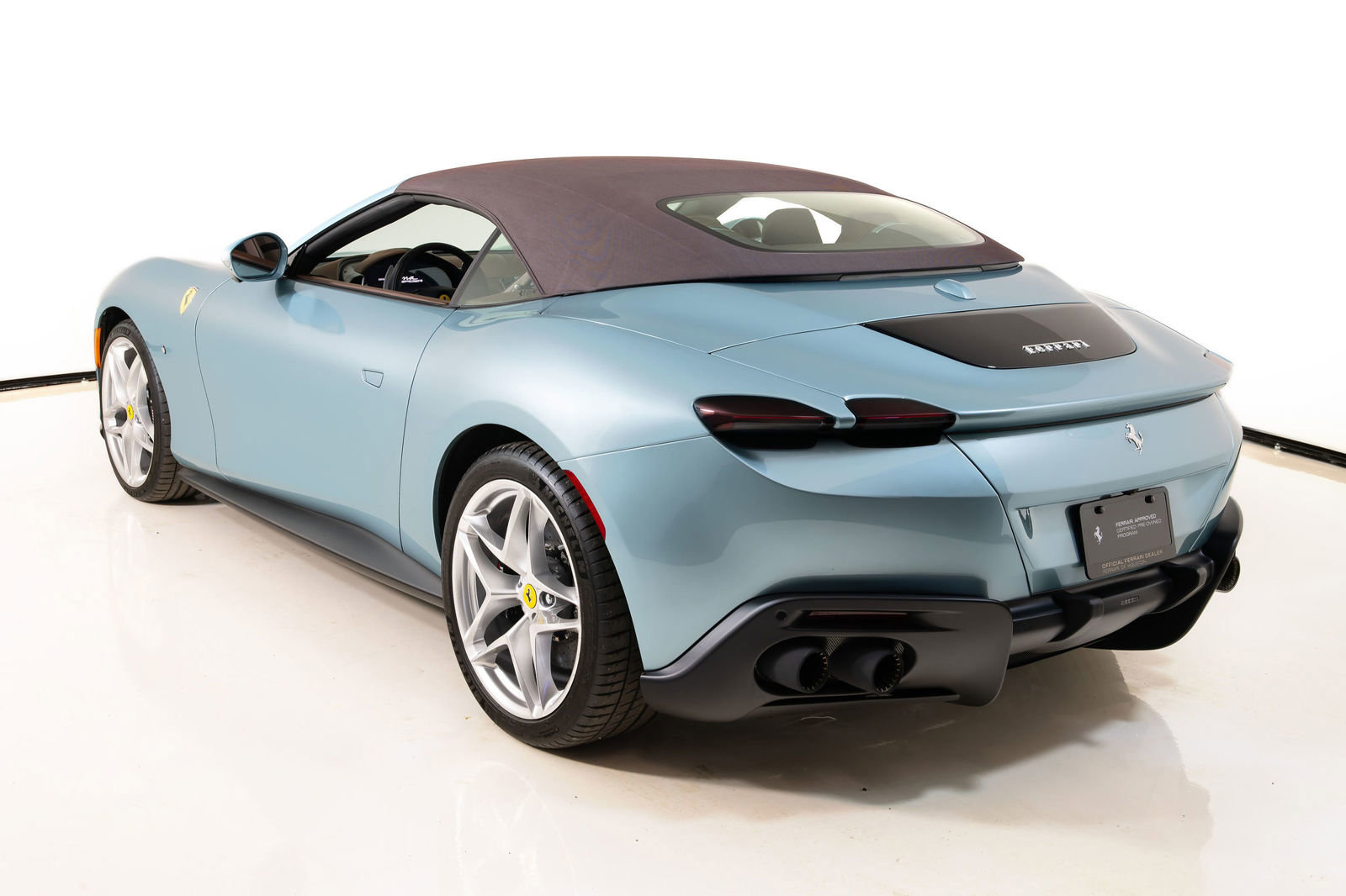 Certified 2025 Ferrari Roma Spider RWD image 19