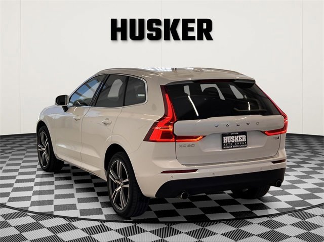 Used 2021 Volvo XC60 T5 Momentum w/ Premium Package image 7