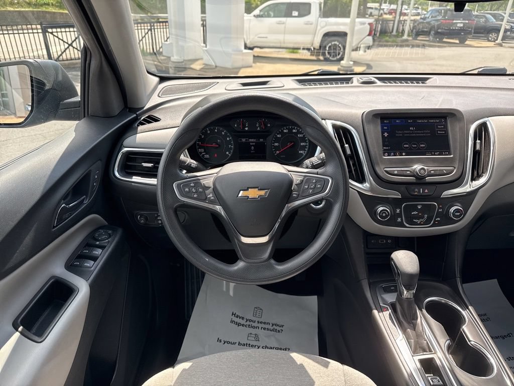 Used 2023 Chevrolet Equinox LS AWD/4WD image 25