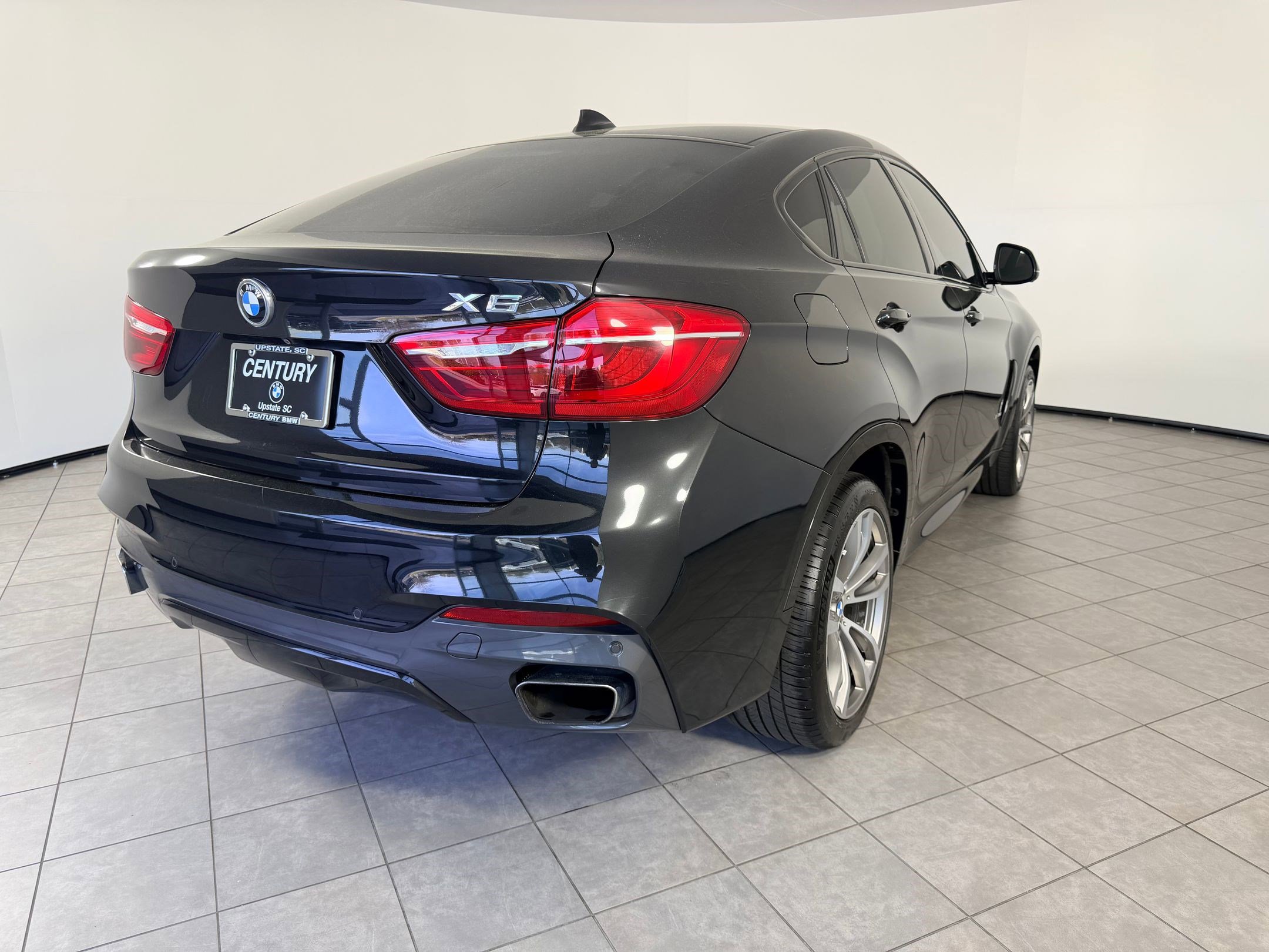 Used 2016 BMW X6 xDrive50i image 9