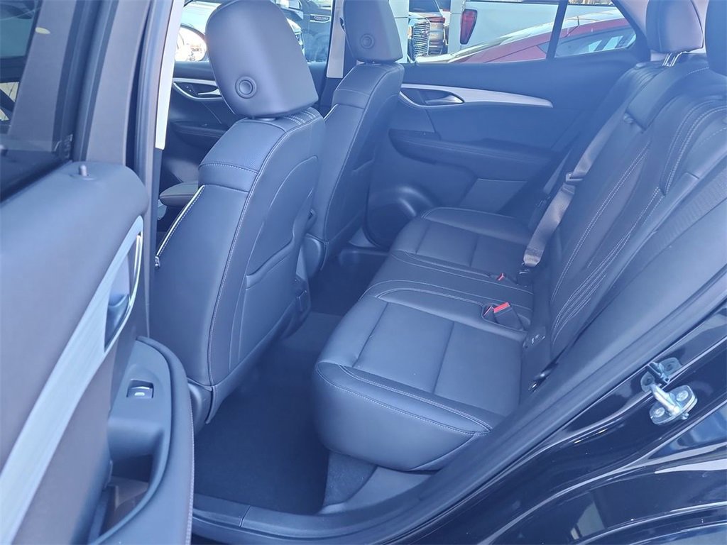 Certified 2025 Buick Envision Avenir image 25