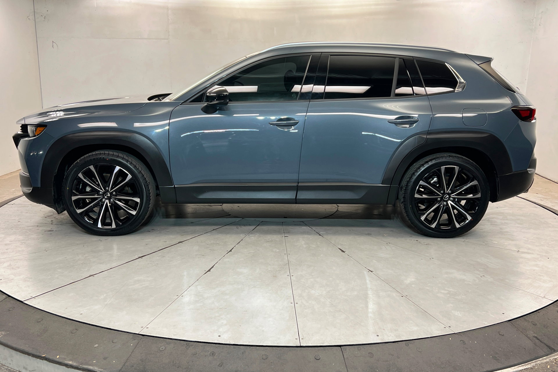 Used 2023 MAZDA CX-50 AWD 2.5 S w/ Cargo Package image 2