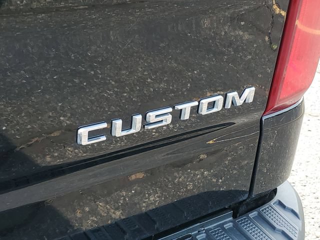 Used 2019 Chevrolet Silverado 1500 Custom w/ Custom Value Package AWD/4WD image 26
