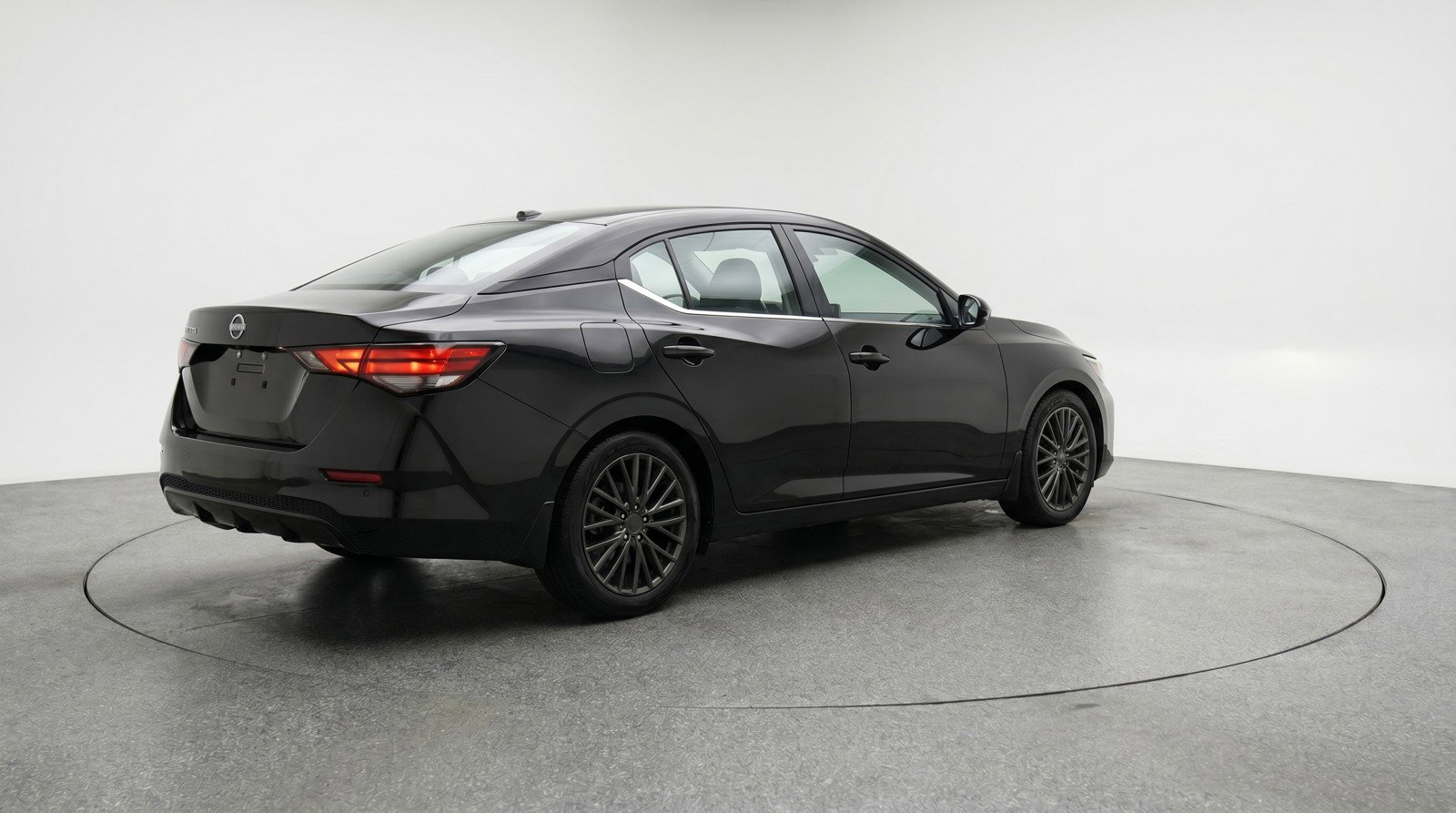 Used 2025 Nissan Sentra S FWD image 9