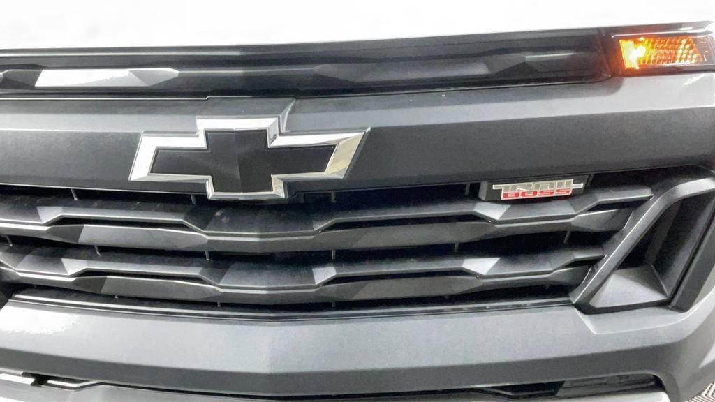 New 2025 Chevrolet Colorado Trail Boss w/ Midnight Edition image 10