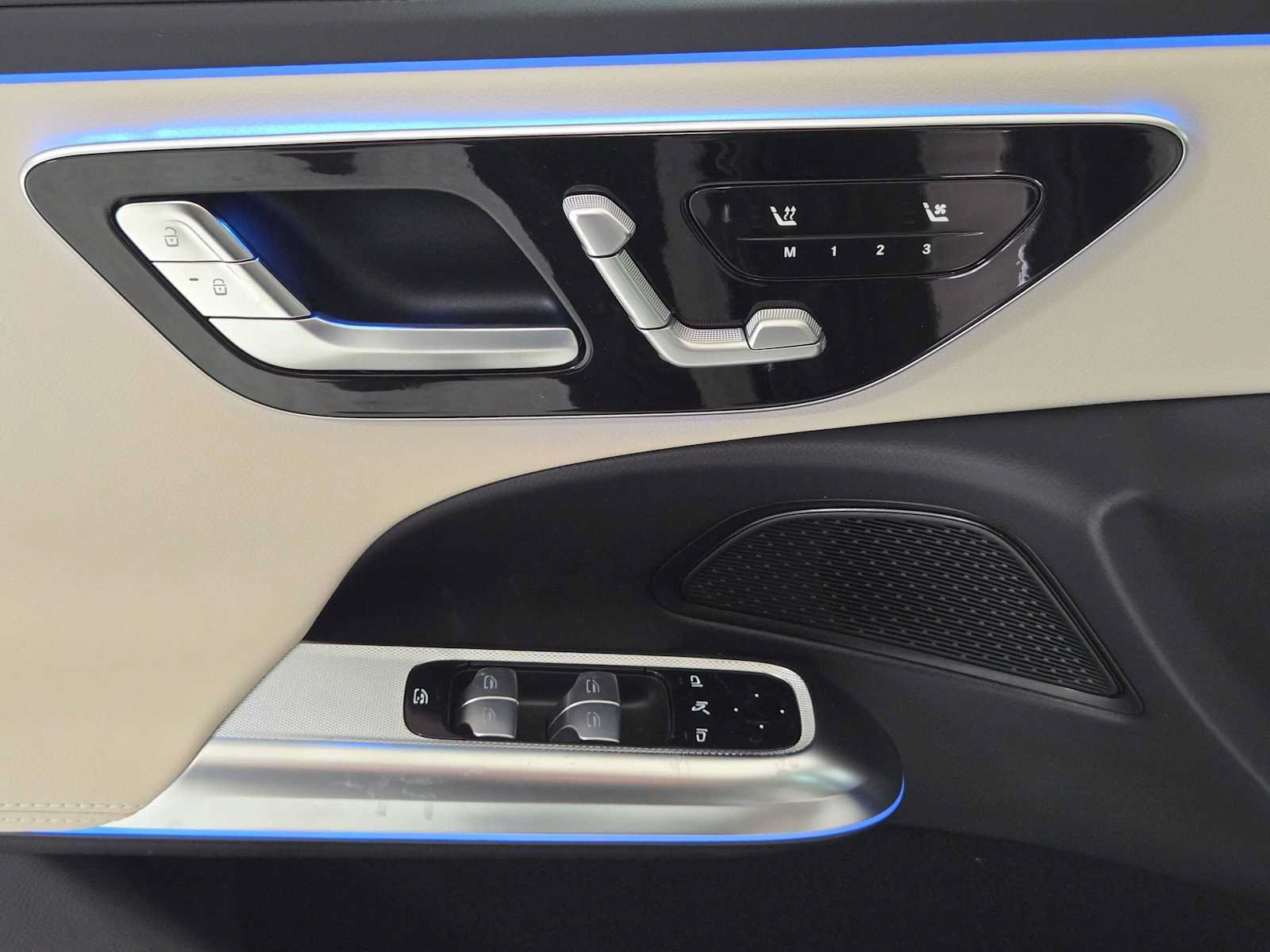 New 2027 Mercedes-Benz E 350 4MATIC Sedan image 23