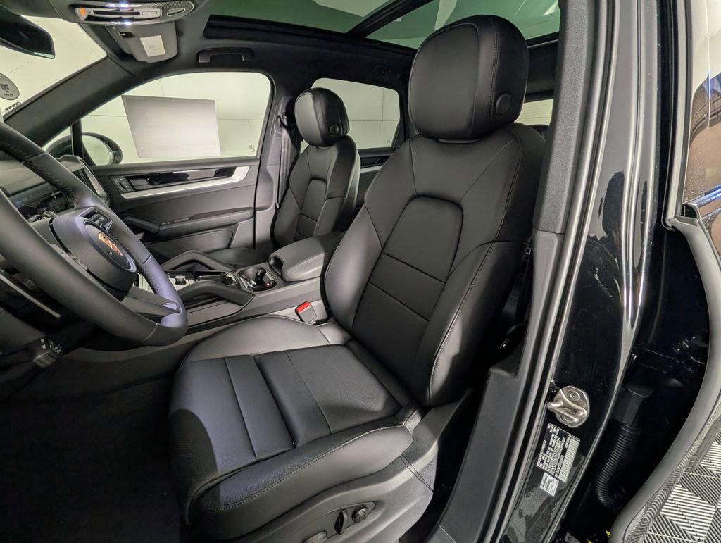 New 2026 Porsche Cayenne AWD/4WD image 7