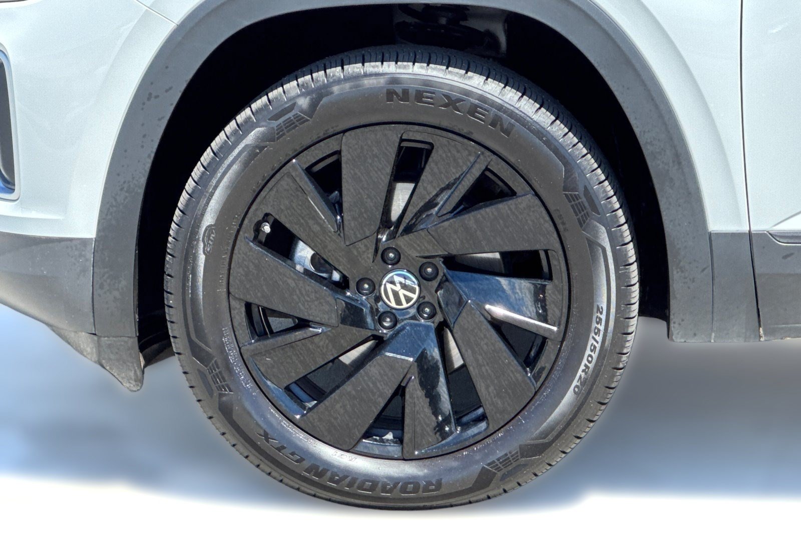 Used 2026 Volkswagen Atlas SE AWD/4WD image 13
