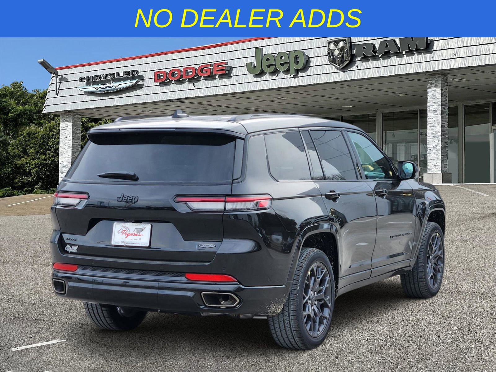 New 2025 Jeep Grand Cherokee L Summit w/ Obsidian Package image 5