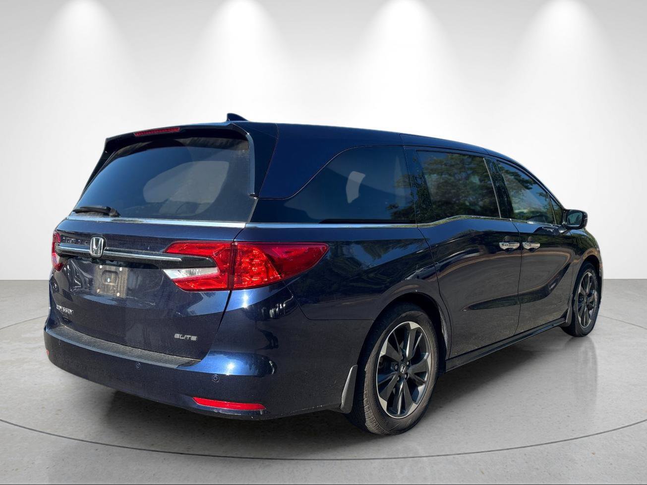 Used 2022 Honda Odyssey Elite image 5