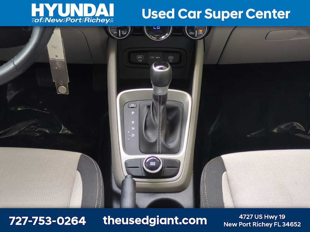 Certified 2023 Hyundai Venue SEL w/ Cargo Package FWD image 19