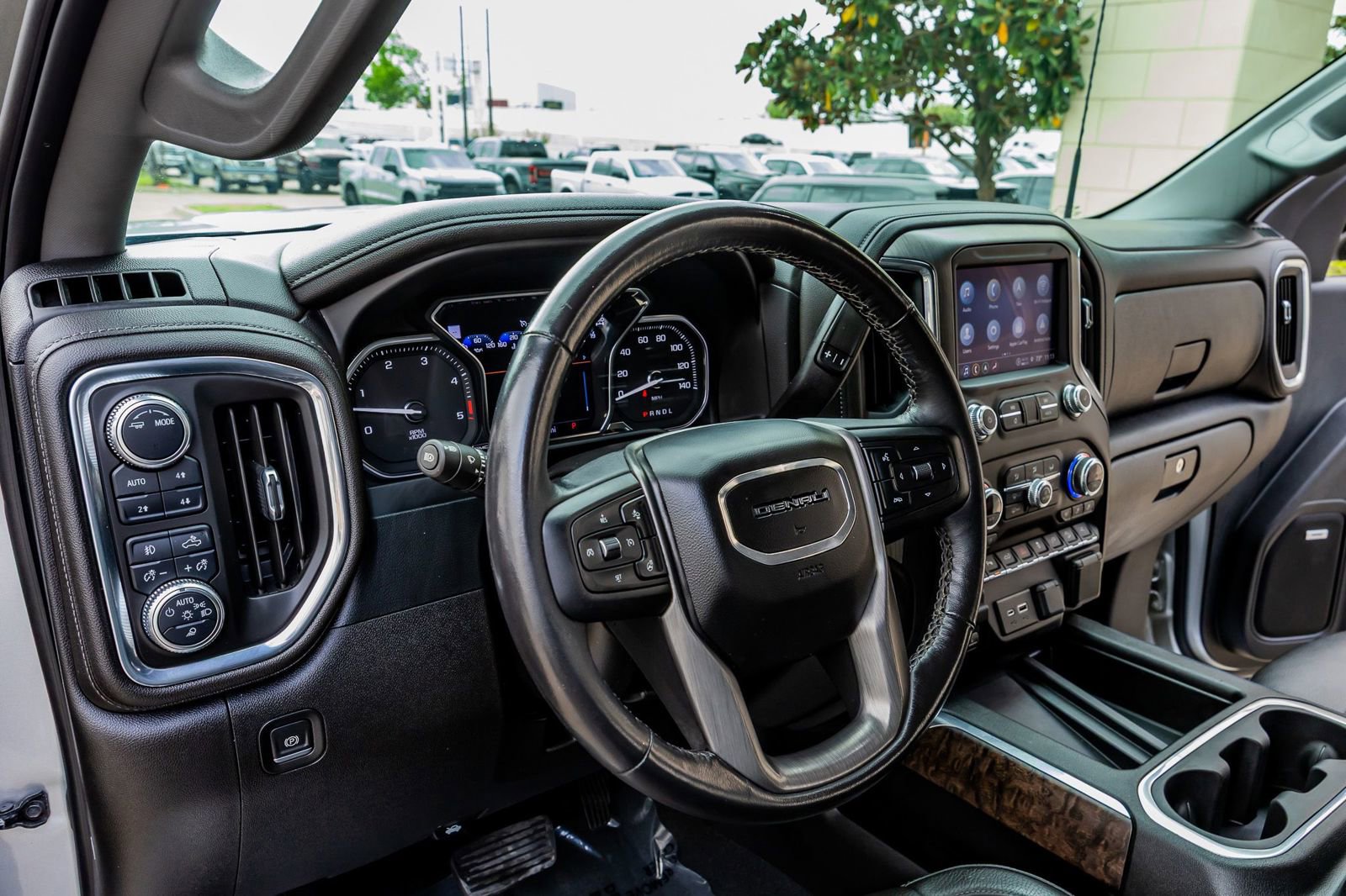 Used 2022 GMC Sierra 2500 Denali image 16