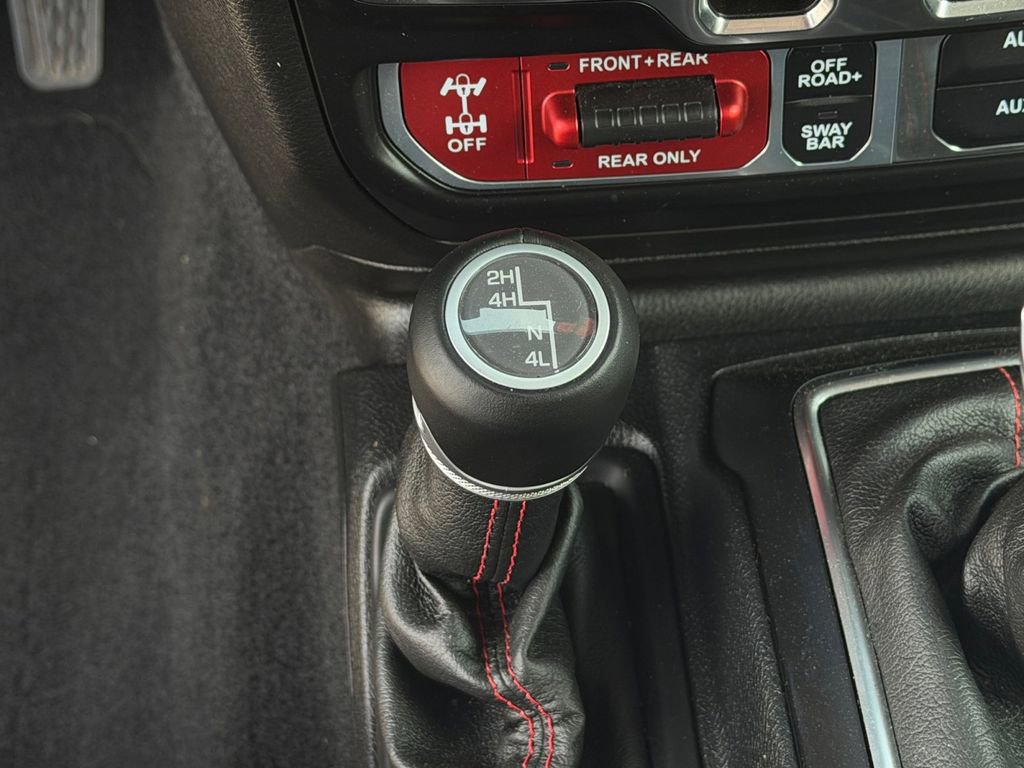 Used 2021 Jeep Wrangler Unlimited Rubicon AWD/4WD image 14