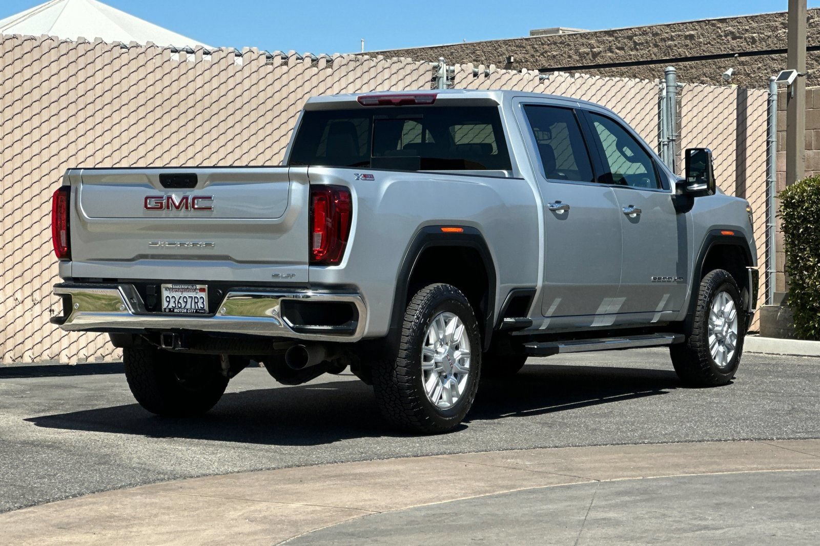 Certified 2023 GMC Sierra 2500 SLT w/ SLT Premium Package AWD/4WD image 4