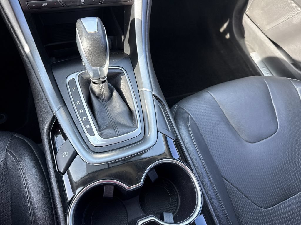 Used 2016 Ford Fusion Titanium FWD image 23